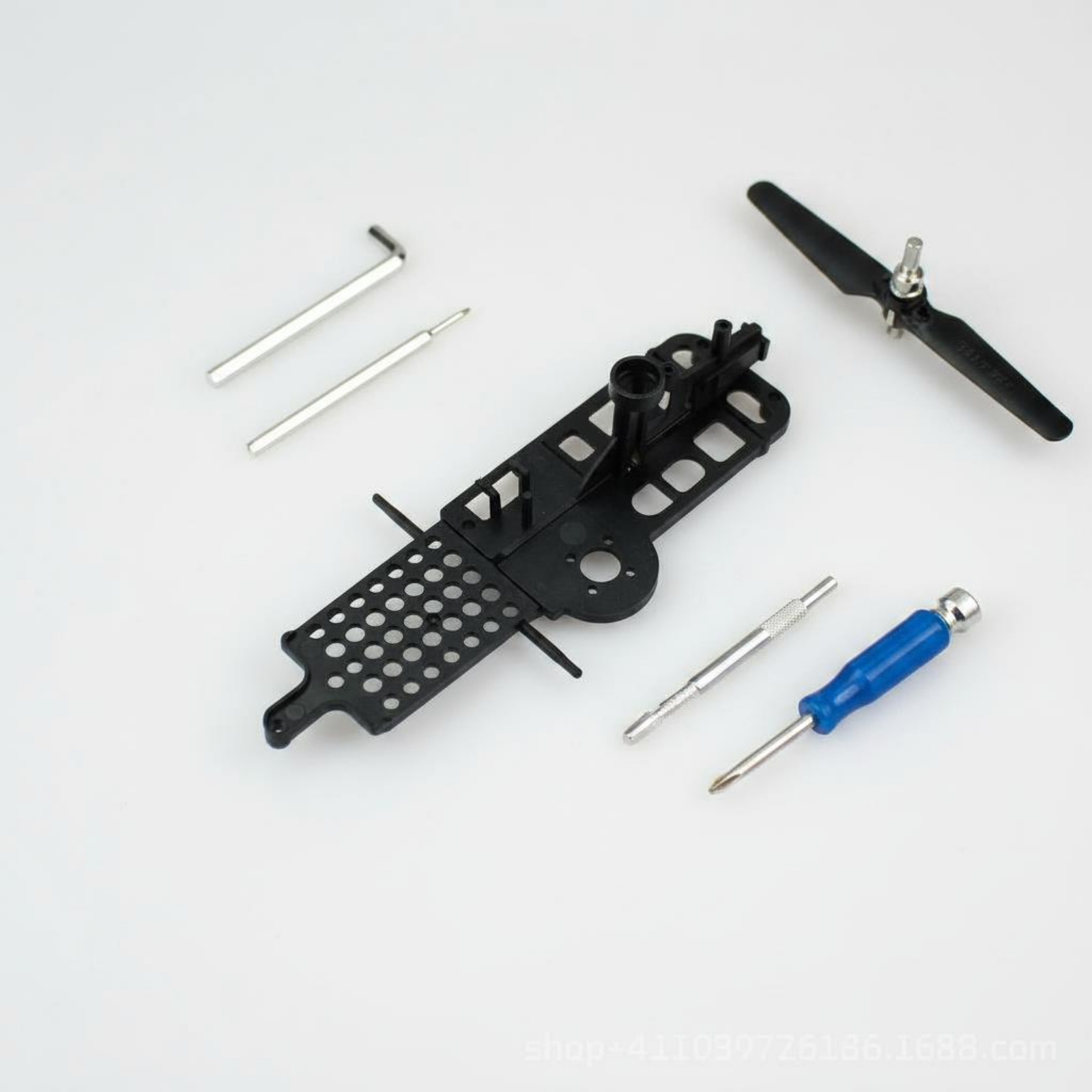 مجموعة قاعدة طائرة هليكوبتر خف - مراجعة Rc And Hobby وسعره